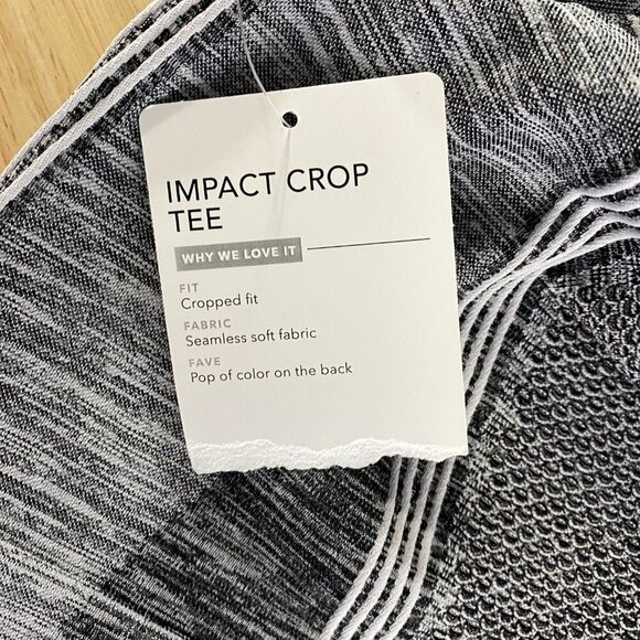 Athleta Impact Crop Tee Short Sleeve Seamless Gray NWT Women's Small - Picture 9 of 9
